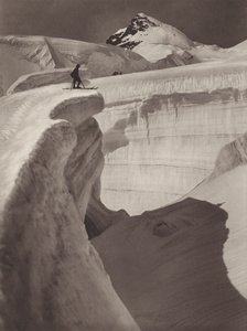 Svájc: A Jungfrau, a gleccserlabirintus, a Rottalhorn a háttérben (f/w fotó) alkotó: Jean Gaberell