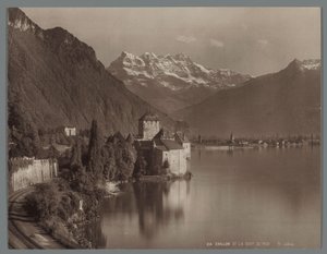 Chillon kastély a Genfi-tónál, a Dents du Midi a távolban Chillon et la Dent du Midi (cím a tárgyon) alkotó: Jean Henri Jullien