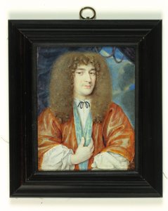 Egy úriember fehér ingben, kék selyemmel bélelt narancssárga köntösben, hosszú világosbarna parókában (akvarell pergamen) alkotó: Jean the Younger (attr.to) Petitot