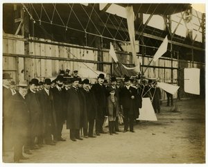 St Louis világkiállítás, Pres Francis jobb oldalon alkotó: Jessie Tarbox Beals