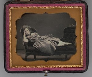 Egy heverőn fekvő lány cím nélküli portréja, 1855.
