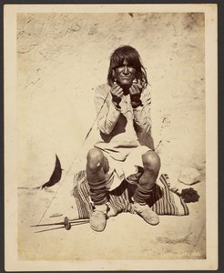 Fonó Moki nő alkotó: John K. Hillers