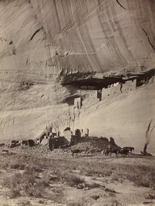 Ruins of Cliff Dwellings, Cañon de Chelly, Arizona, kb. 1879-1881.