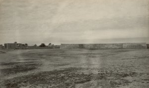 Erőd, feltehetően a VOC Mosselstein erődje Band-e Charaknál, Bandar-e Lengeh közelében Iránban. alkotó: John Thomson