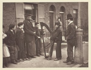 Halian utcazenészek alkotó: John Thomson