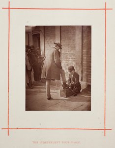 The Independent Shoe-Black, 1877. alkotó: John Thomson