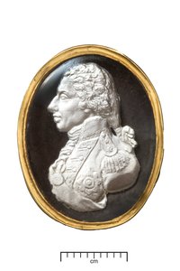 Lord Nelson admirális aranygyűrű, 1820 körül (arany és szulfid) alkotó: John after De Vaere