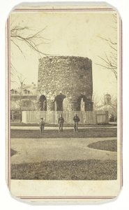 Cím nélkül (kőtorony fiúkkal) alkotó: Joshua Appleby Williams