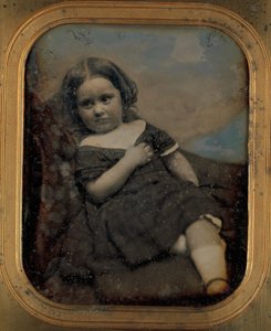 Augusta Hawes négyévesen, 1850-es években. Alkotók: Josiah Johnson Hawes, Albert Sands Southworth.