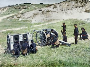 Francia katonák aknavetővel a marne-i csata során Párizstól keletre, 1914. szeptember