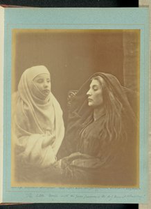 A kis novícia Guinevere királynővel az „Almesbury-i Szent Házban” alkotó: Julia Margaret Cameron