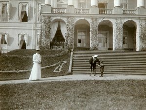 Alexandra Fjodorovna cárnő és Alekszej orosz cárnő, c1907-c1910.