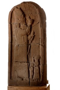 Berlini Múzeum, Núbiai fáraók,Esarhaddon sztéléje Zenjiriliből, Nastasen sztéléje..., 2007 (fénykép) alkotó: Kenneth Garrett