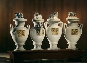 Dummy Vessels,Tjuya; KV 46; Királyok Völgye; III. Amenhotep uralkodása. Tjuya volt a..., 2009 (fénykép) alkotó: Kenneth Garrett