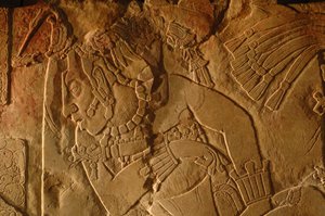 Templom 19 trónpad, Palenque, Mexikó, Akhal Mo Nab faragása, 2005 (fotó) alkotó: Kenneth Garrett