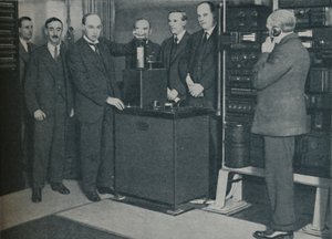 Az új varázslat: Képek küldése vezeték nélküli és az elkerülhetetlen telefon segítségével, c1935 alkotó: Keystone View Company