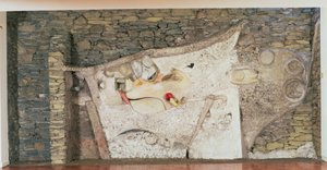 "Merzbarn" faldombormű alkotó: Kurt Schwitters