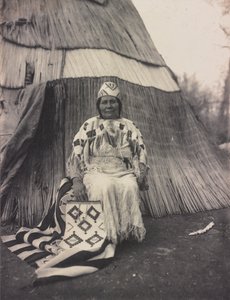 Edna Kash-kash, egy cayuse indián nő alkotó: Lee Moorhouse