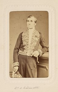 Ladoucette utalvány alkotó: Leon Crémière and Cie.