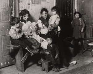 Egy olasz otthon a Hull House közelében alkotó: Lewis Wickes Hine