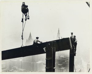 Az Empire State Building épülete, 1931 körül alkotó: Lewis Wickes Hine