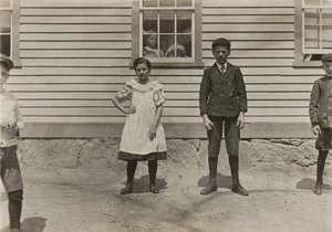 Edward St. Germain és húga, Delia, malmi munkások, Phoenix, Rhode Island, 1909 április alkotó: Lewis Wickes Hine