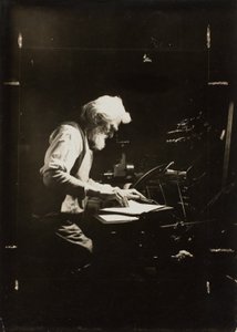 Nyomdász és kézműves alkotó: Lewis Wickes Hine