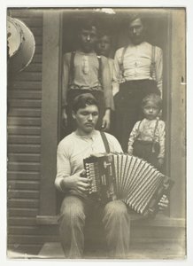 Szlovák acélmunkás a Pittsburghi régióban pihen a vacsora után alkotó: Lewis Wickes Hine
