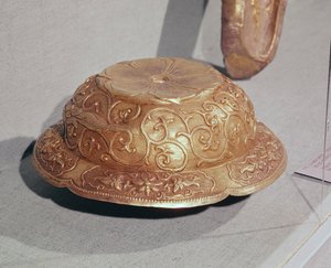 Dísz lóhámból, i.sz. 959 körül (aranyozott ezüst)