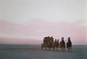 Wells Fargo postakocsi egy modern reklámpályán a Western Plains-on (fotó) alkotó: Unbekannt Unbekannt