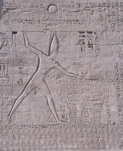 Faragványok egy templom falán, Medinet Habu, Luxor, Egyiptom alkotó: Unbekannt Unbekannt