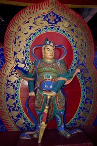 Egy harcos szobra Yingxian (vagy Sakyamuni Pagoda) fából készült pagodájában Datong, Kína közelében. kínai civilizáció alkotó: Unbekannt Unbekannt
