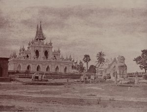 Amerapoora: Sindu Shwe koo pagoda alkotó: Linnaeus Tripe