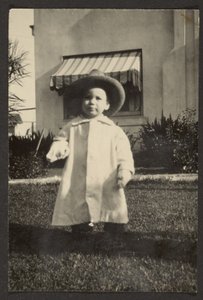 [Baba a nagy kalapban] alkotó: Louis Fleckenstein
