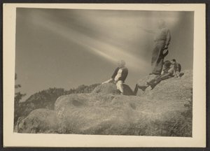 [Figures on Rocks] alkotó: Louis Fleckenstein