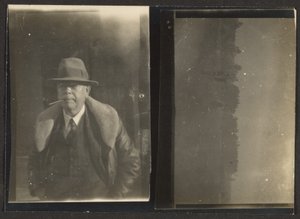 Fleckenstein és alakok tájban, újrafényképezve alkotó: Louis Fleckenstein