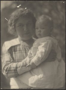 [Florence egy csecsemővel] alkotó: Louis Fleckenstein