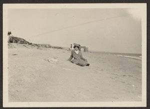 [Florence on Beach] alkotó: Louis Fleckenstein