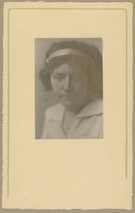 [Sara Holin] alkotó: Louis Fleckenstein