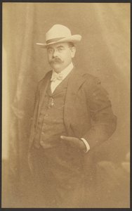 [Álló önarckép] alkotó: Louis Fleckenstein