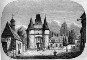 Építészet: a Saint Julien-kapu képe (1460-1483), a háttérben a gótikus Notre Dame des Marais templom (1450-1623) képe. La Ferte Bernard, Sarthe (72) alkotó: Louis Moullin