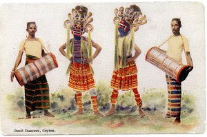 Devil Dancers, Ceylon, 1900-20 körül (kézzel színezett fénykép)