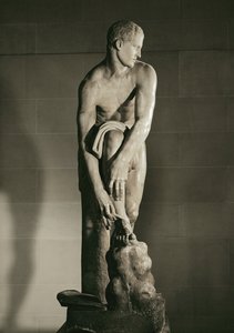 Hermész a szandálját köti ... alkotó: Lysippos (after)