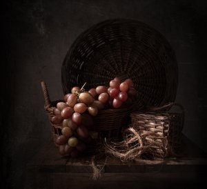 Sötét szüret szőlő alkotó: Margareth Perfoncio