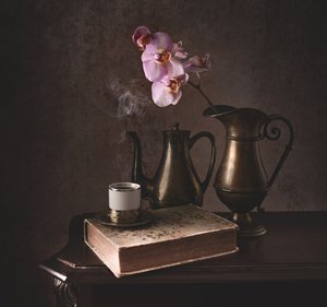Meleg orchidea csendélet alkotó: Margareth Perfoncio
