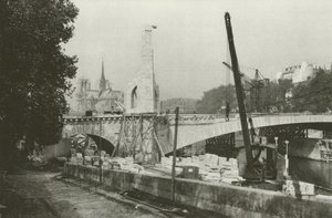 Párizs: Kilátás a Szajna partjáról a Notre-Dame-re (f/w fotó)