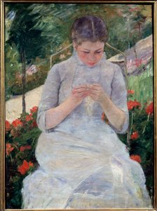 Fiatal lány a kertben, azt is mondja: „Nő varr a kertben””. Mary Cassatt (1844-1926) festménye, 1880-1882 körül. Olajfestmény. Mérete: 92x63 cm. Orsay Múzeum