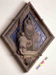Az Eucharisztia, a Campanile domborműve (márvány és kerámia)