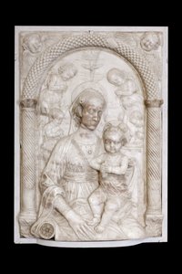 Madonna gyermekével és angyalokkal, 1460 körül (márvány) alkotó: Master of the Marble Madonnas
