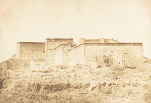 Ízisz templomának komplexuma Philae-ban – Kilátás északról, 1850. április. alkotó: Maxime Du Camp
